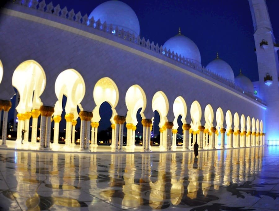 جامع الشيخ زايد الكبير في ابوظبي